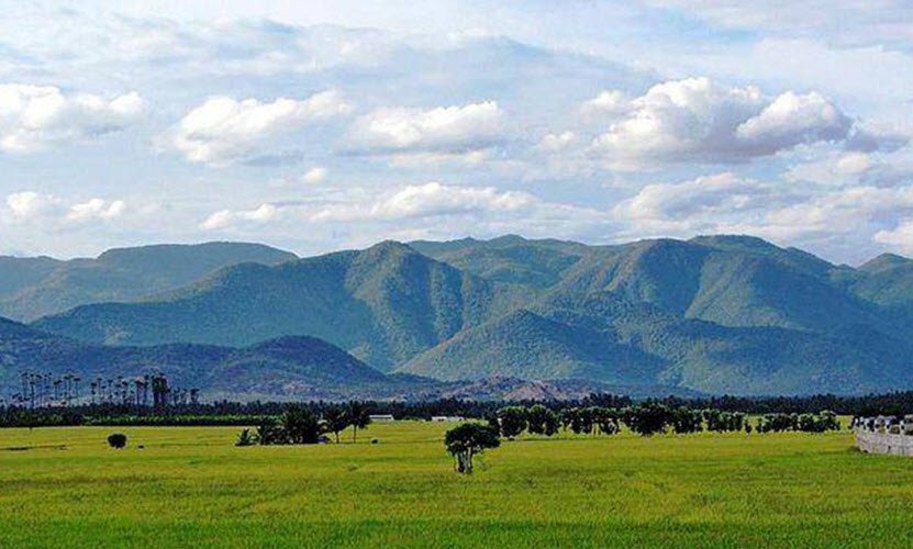 Pachaimalai Hills, Tiruchirappalli, Tamil Nadu - Vushii.com Pachaimalai Hills, Tiruchirappalli, Tamil Nadu - Vushii.com